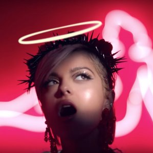 Bebe Rexha "Last Hurrah" (Joseph Kahn, dir.) | VideoStatic